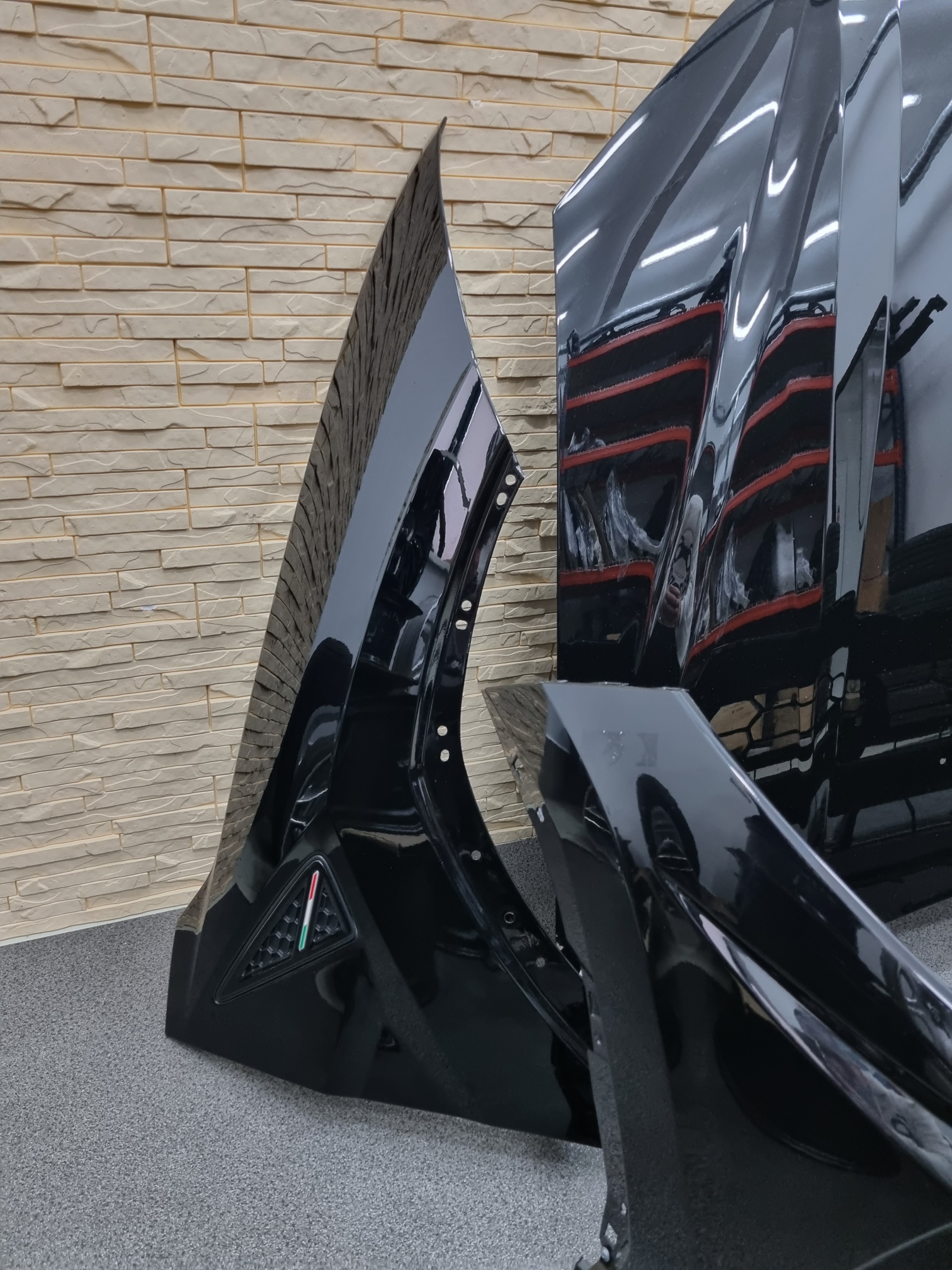 Lamborghini Urus Front Set Black Bonnet Bumper Fenders 4ML807437 / 4ML821105A / 4ML821106A / 4ML823029 - Image 2