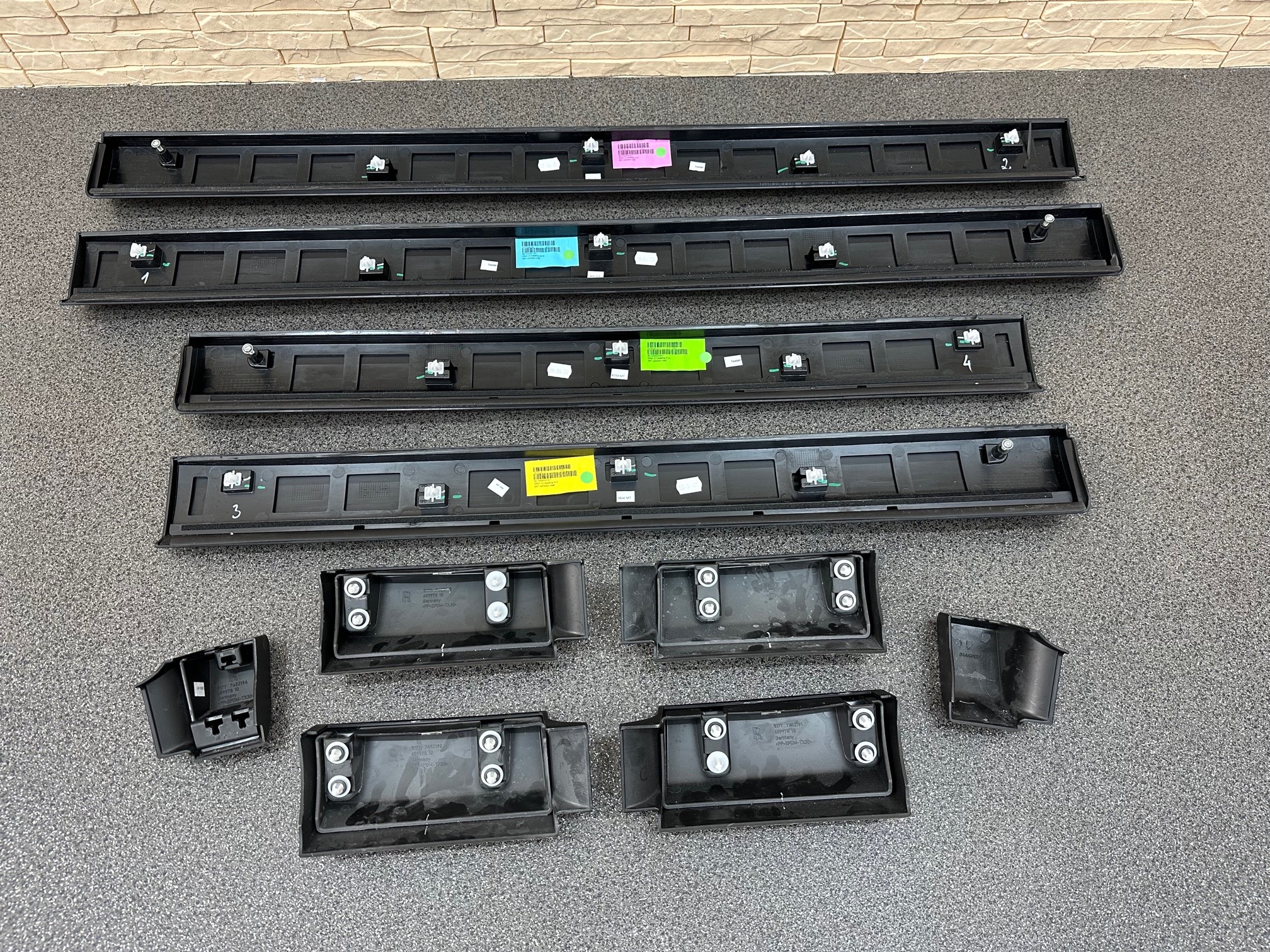Rolls Royce Cullinan Door Trim Plate Insert Set 7448586 / 744855 / 7448584 / 7448583 / 7452191 / 7452192 / 7452193 / 7452194 - Image 6