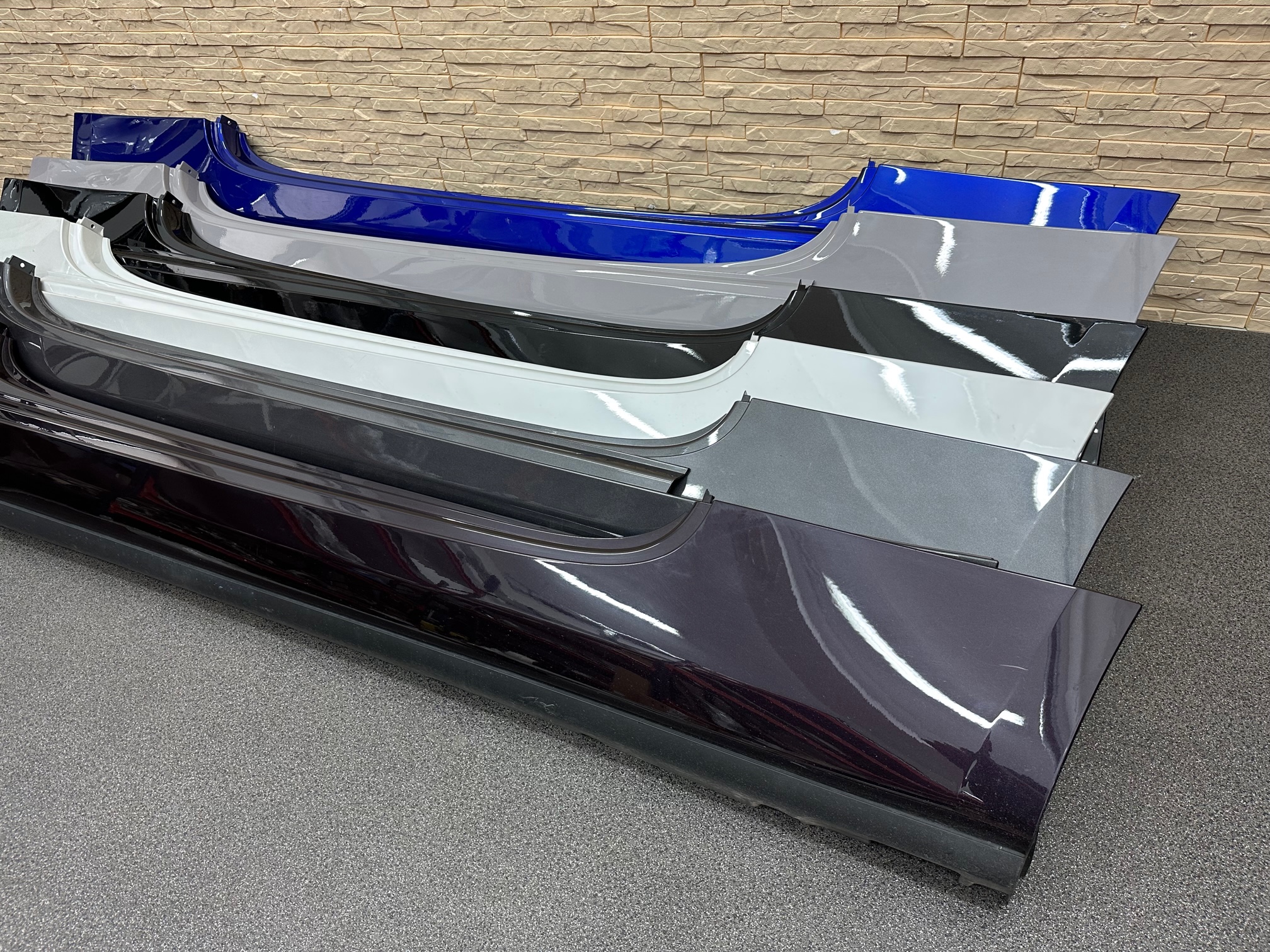 Rolls Royce Wraith / Dawn RR5 RR6 Side Skrits Left / Right 7376618 / 7376617 - Image 3