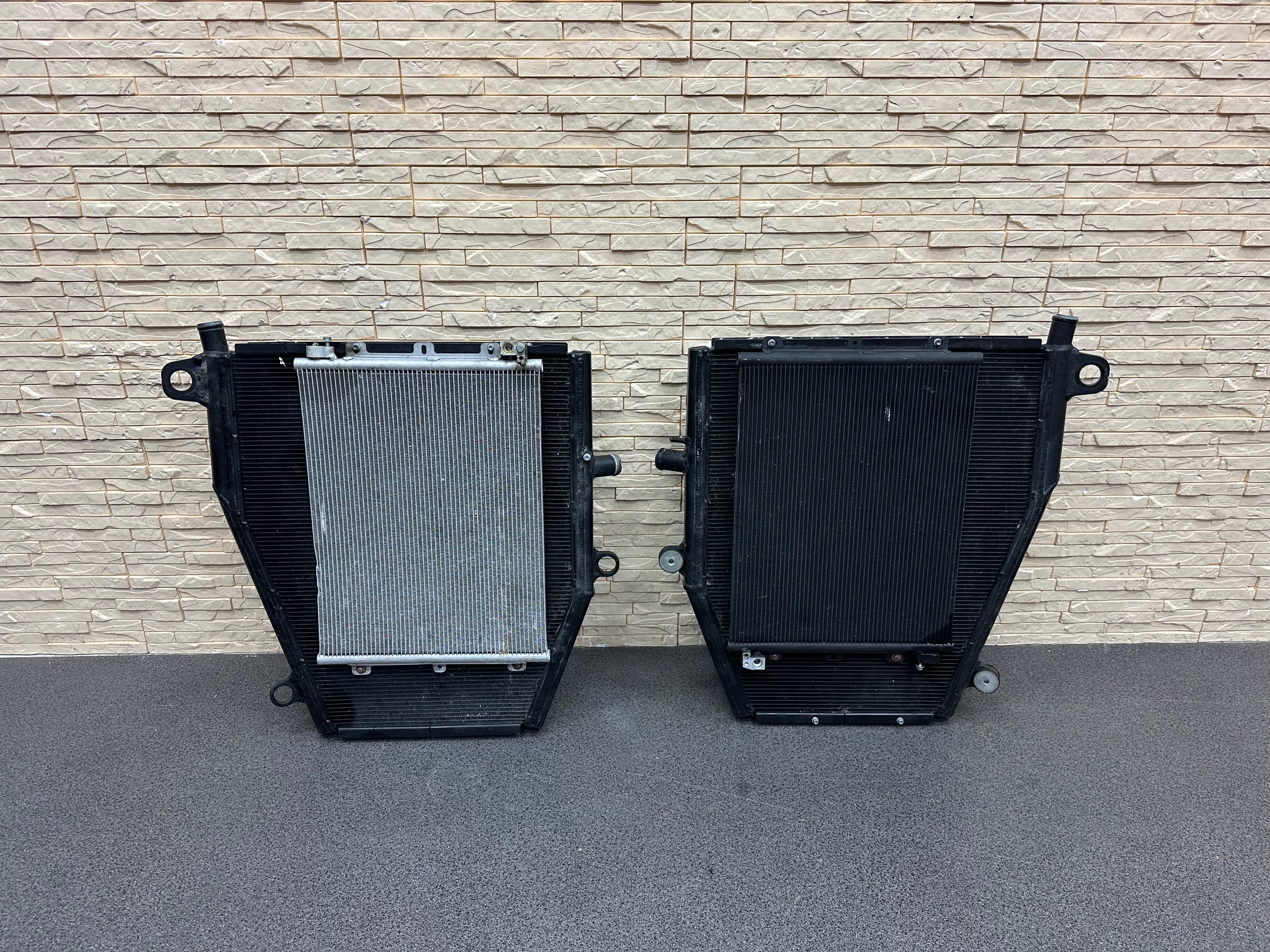 Ferrari SF90 Compl. Radiators with Electric Fan Set 958281 / 958284 / 968997 / 968998 / 798958 / 262836