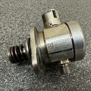 Ferrari SF90 LH Fuel Pump 878118