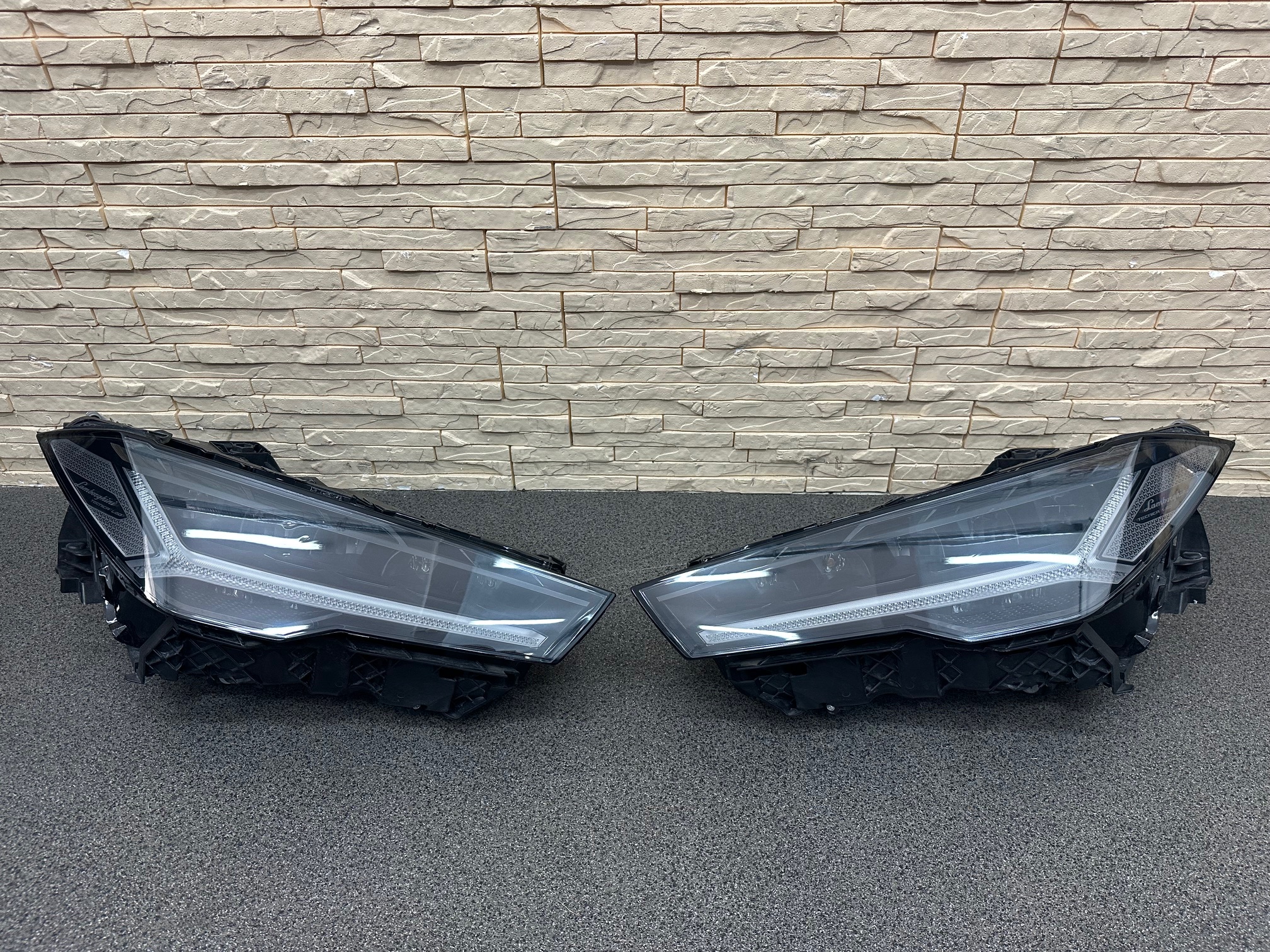 Lamborghini Urus Right Headlamp 4ML941036C