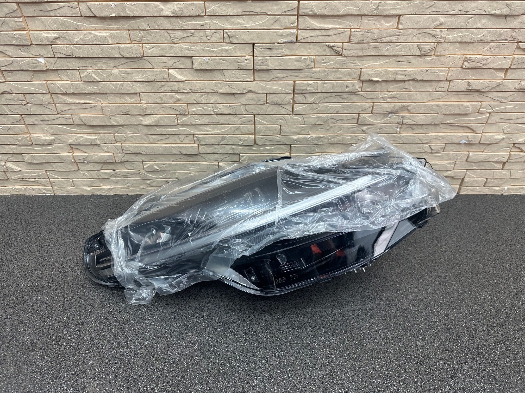Ferrari Roma Headlamp Right 904370